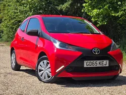 Red Used 2015 Toyota Aygo Hatchback | £5,250 (Good price)
