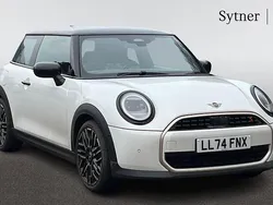 White Used 2024 Mini Cooper S Hatch Hatchback | £26,000 (A bit pricey)