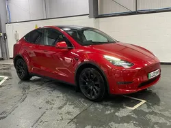 Red Used 2022 Tesla Model Y Long Range SUV | £23,498 (Fair price)