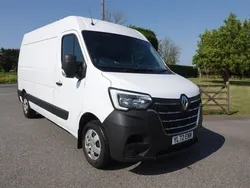 White Used 2023 Renault Master Van | £21,588