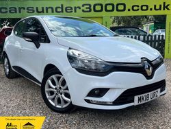 White Used 2018 Renault Clio IV Play Hatchback | £6,725 (Fair price)