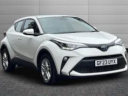 Pure white Used 2023 Toyota C-HR SUV | £19,195 (Fair price)