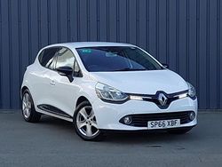 White Used 2016 Renault Clio IV Dynamique Hatchback | £6,298 (Fair price)