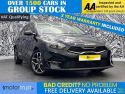 Black Used 2022 Kia Ceed Hatchback | £15,195 (Fair price)