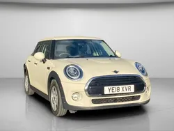 White Used 2018 Mini Cooper D Hatch Hatchback | £10,700