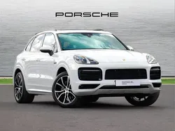 White Used 2021 Porsche Cayenne SUV | £55,990 (Fair price)