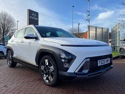 White Used 2025 Hyundai Kona Advanced SUV | £24,500 (Expensive)