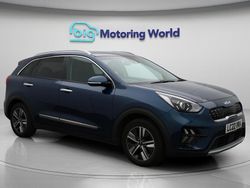 Blue Used 2022 Kia Niro 3 SUV | £16,800 (Fair price)
