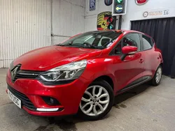 Red Used 2017 Renault Clio IV Dynamique Hatchback | £4,990 (Good price)