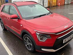 Red Used 2022 Kia Niro SUV | £13,999 (Good price)