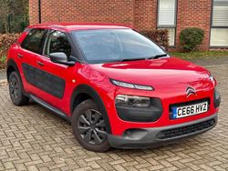 Red Used 2016 Citroën C4 Cactus PureTech Hatchback | £3,990 (Fair price)