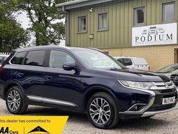 Blue Used 2017 Mitsubishi Outlander SUV | £9,290 (Fair price)