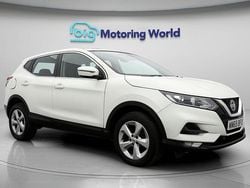 White Used 2020 Nissan Qashqai Acenta Premium SUV | £10,600 (Super price)