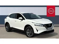 White Used 2022 Nissan Qashqai Acenta Premium SUV | £19,886 (Good price)