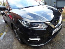 Black Used 2018 Nissan Qashqai N-Connecta SUV | £10,695 (Good price)