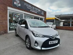 Silver Used 2016 Toyota Yaris Hatchback | £6,195 (Fair price)