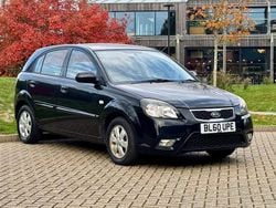 Black Used 2011 Kia Rio Hatchback | £2,395 (Good price)