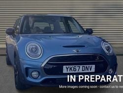 Digital blue metalic paint Used 2017 Mini Cooper S Clubman Estate | £13,516 (Fair price)
