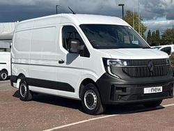 Solid mineral white New 2025 Renault Master Van | £23,990 (Fair price)