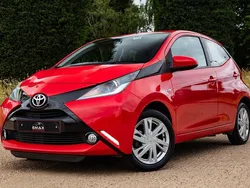 Red Used 2015 Toyota Aygo x-press Hatchback | £4,490 (Fair price)