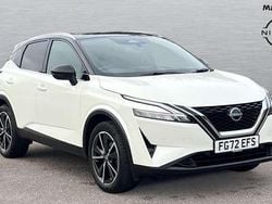 White Used 2022 Nissan Qashqai Tekna SUV | £21,290 (Expensive)