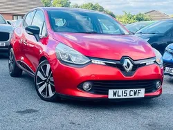 Red Used 2015 Renault Clio IV Dynamique Hatchback | £4,490 (Good price)