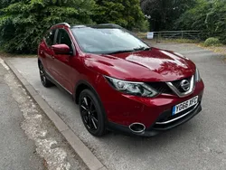 Red Used 2016 Nissan Qashqai Tekna SUV | £8,000 (Fair price)