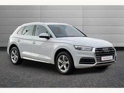 White Used 2019 Audi Q5 Sport SUV | £20,795 (Fair price)
