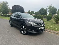 Black Used 2016 Nissan Qashqai N-Connecta SUV | £6,475 (Super price)
