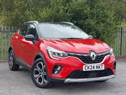 Red Used 2024 Renault Captur Techno SUV | £20,298 (Fair price)