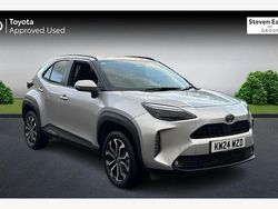 Used 2025 Toyota Yaris Hybrid Design Estate | £22,289 (Good price)