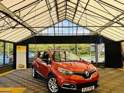 Orange Used 2017 Renault Captur Dynamique SUV | £5,895 (Good price)