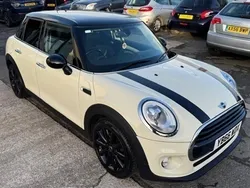 White Used 2017 Mini Cooper D Hatch Hatchback | £5,680 (Fair price)