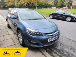 Blue Used 2015 Vauxhall Astra Design Edition Estate | £3,490 (Good price)