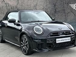 Black Used 2025 Mini Cooper Hatchback | £29,999