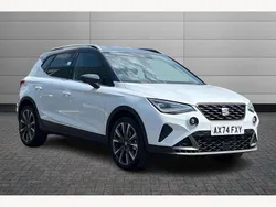 White Used 2025 Seat Arona FR SUV | £17,990 (Fair price)