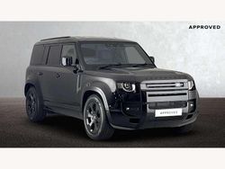 Black Used 2025 Land Rover Defender HSE Dynamic SUV | £72,000