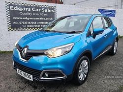 Blue Used 2015 Renault Captur Expression+ SUV | £6,495 (Fair price)