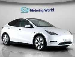White Used 2023 Tesla Model Y RWD SUV | £22,600 (Good price)