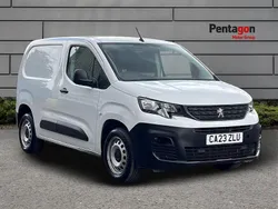 White Used 2023 Peugeot Partner Premium MPV | £11,420 (Fair price)