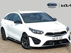White Used 2025 Kia ProCeed GT-Line Hatchback | £21,495 (Fair price)
