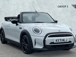 Silver Used 2021 Mini Cooper Exclusive Hatchback | £18,295 (Expensive)