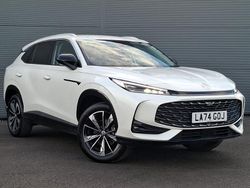 White Used 2024 MG HS SE SUV | £20,998 (Expensive)