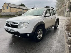 White Used 2014 Dacia Duster Lauréate SUV | £2,399 (Fair price)
