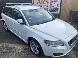 White Used 2009 Volvo V50 SE Lux Estate | £2,995 (Fair price)