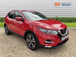 Red Used 2018 Nissan Qashqai N-Connecta SUV | £8,500 (Fair price)