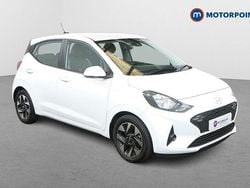 White Used 2023 Hyundai i10 Advanced Hatchback | £13,449 (Good price)