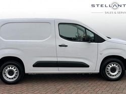 White Used 2024 Citroën Berlingo PureTech | £12,995 (Good price)