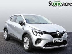 Grey Used 2022 Renault Captur Iconic SUV | £14,295 (Fair price)