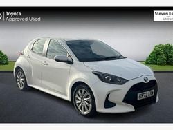Used 2025 Toyota Yaris Hybrid Hatchback | £17,484 (Good price)